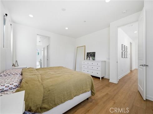 944  Tesla  , Costa Mesa, CA