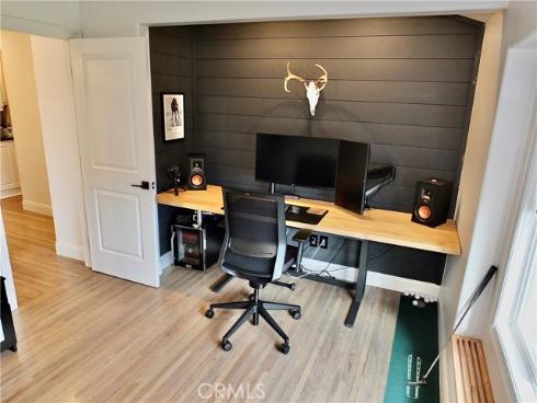 2443  Fordham  , Costa Mesa, CA