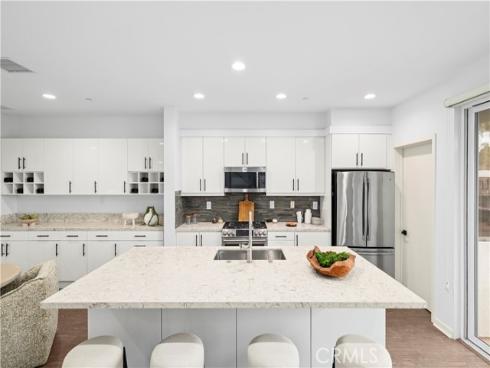 1683  Superior  , Costa Mesa, CA