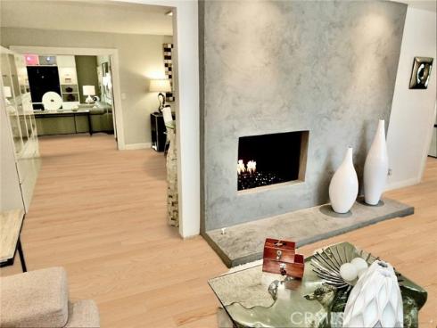 250  Bucknell Rd  , Costa Mesa, CA