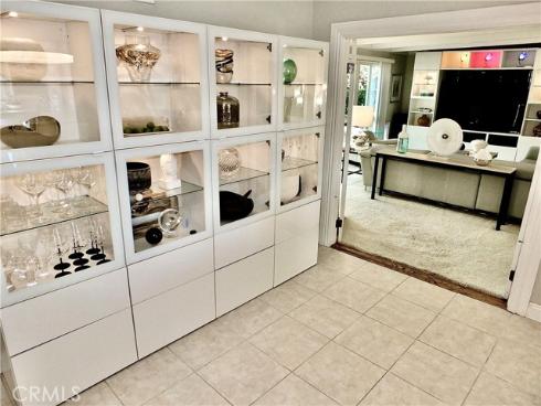 250  Bucknell Rd  , Costa Mesa, CA