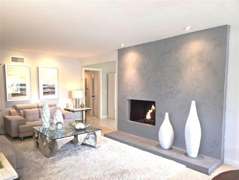 250  Bucknell Rd  , Costa Mesa, CA