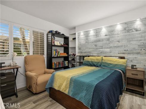 421  Bryson Springs  , Costa Mesa, CA