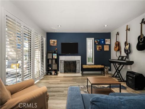 421  Bryson Springs  , Costa Mesa, CA