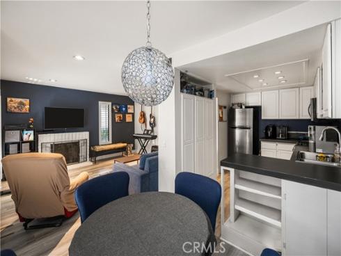 421  Bryson Springs  , Costa Mesa, CA