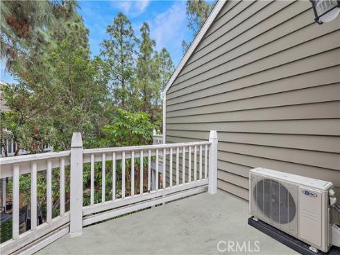 781  Grayling   Bay, Costa Mesa, CA