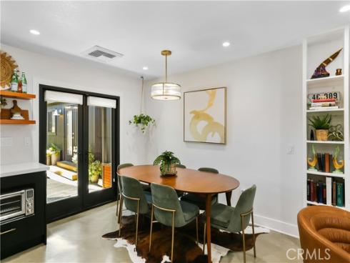 2110  President  , Costa Mesa, CA