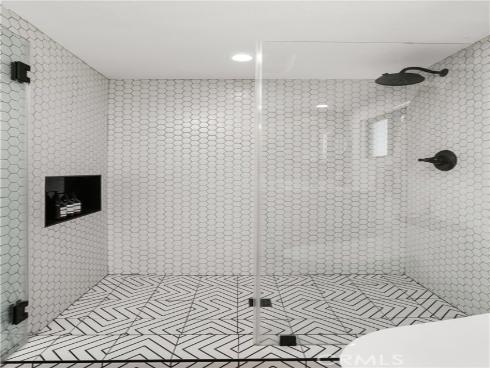 2110  President  , Costa Mesa, CA