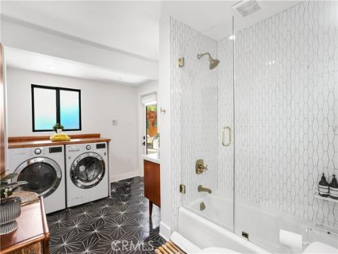 2110  President  , Costa Mesa, CA