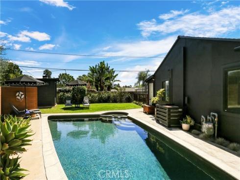 2110  President  , Costa Mesa, CA