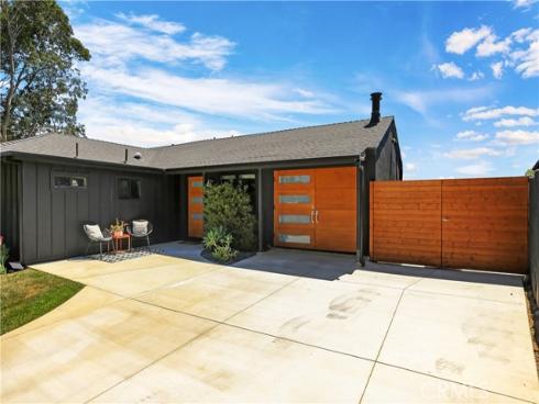 2110  President  , Costa Mesa, CA