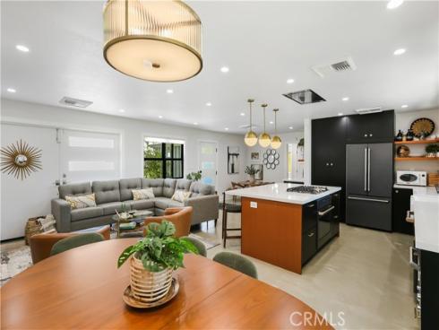 2110  President  , Costa Mesa, CA