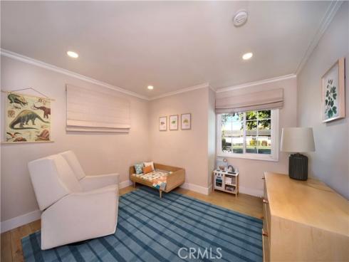 389  Mira Loma  , Costa Mesa, CA