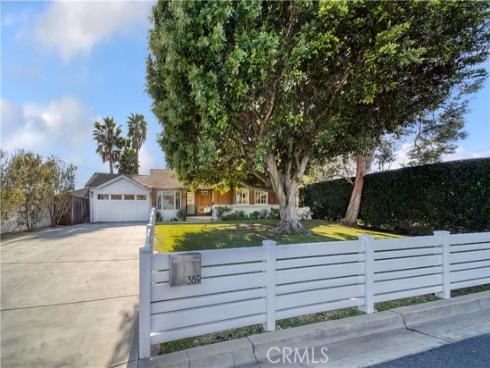 389  Mira Loma  , Costa Mesa, CA