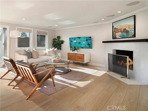 389  Mira Loma  , Costa Mesa, CA