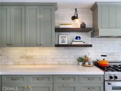 389  Mira Loma  , Costa Mesa, CA