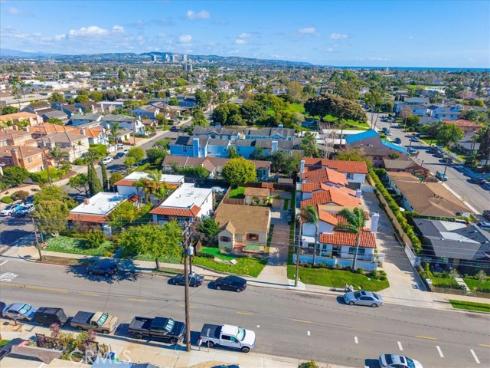 1586  Orange  , Costa Mesa, CA