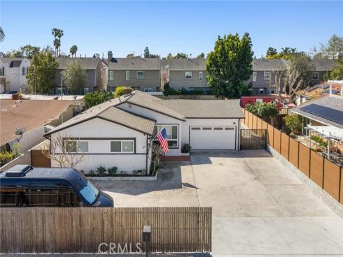 315  University   Drive, Costa Mesa, CA