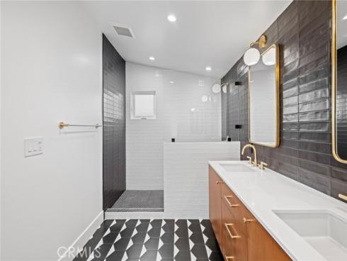 1956 Rosemary Place, Costa Mesa, CA