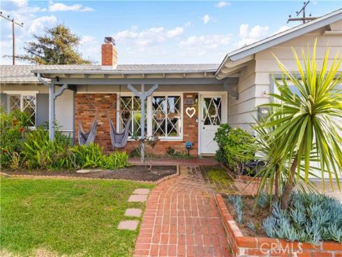 2836  Portola  , Costa Mesa, CA