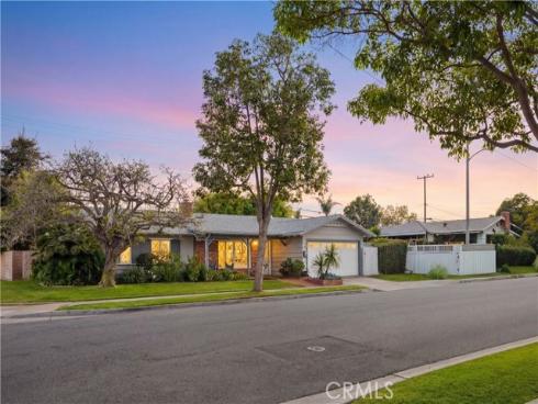 2836  Portola  , Costa Mesa, CA