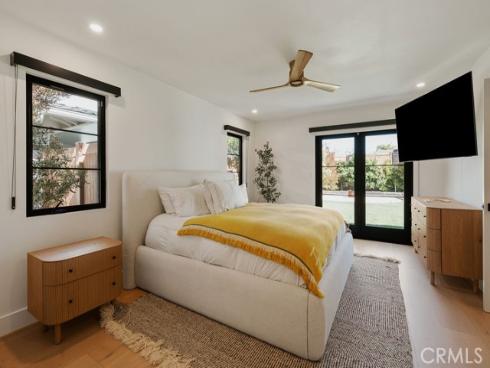 2820 Stromboli , Costa Mesa, CA