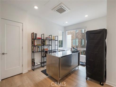 809  Brickyard   Lane, Costa Mesa, CA