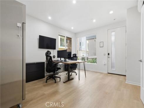 809  Brickyard   Lane, Costa Mesa, CA