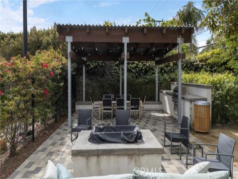 809  Brickyard   Lane, Costa Mesa, CA