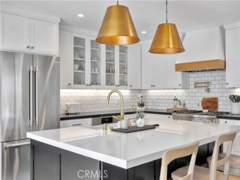 206  Del Mar   Avenue, Costa Mesa, CA