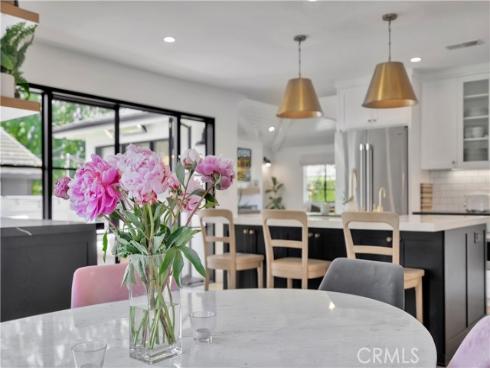 206  Del Mar   Avenue, Costa Mesa, CA