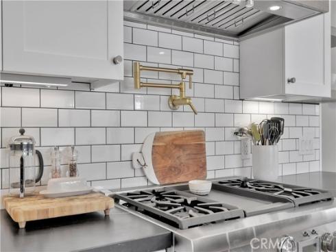 206  Del Mar   Avenue, Costa Mesa, CA