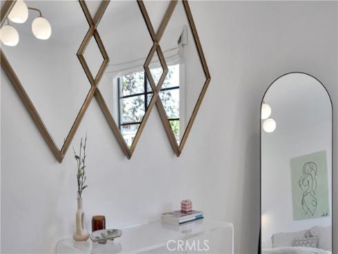 206  Del Mar   Avenue, Costa Mesa, CA