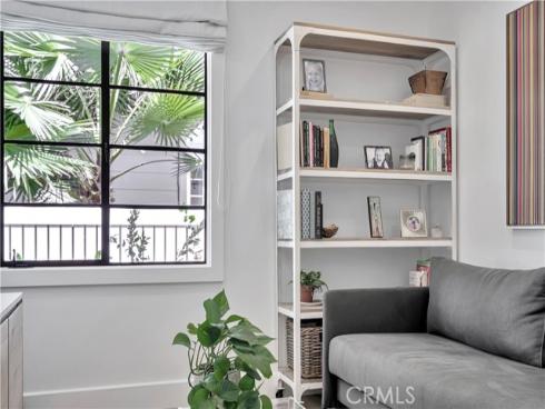 206  Del Mar   Avenue, Costa Mesa, CA