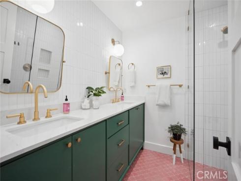 206  Del Mar   Avenue, Costa Mesa, CA