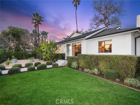 206  Del Mar   Avenue, Costa Mesa, CA