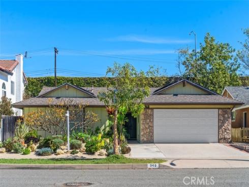 940  Cheyenne  , Costa Mesa, CA