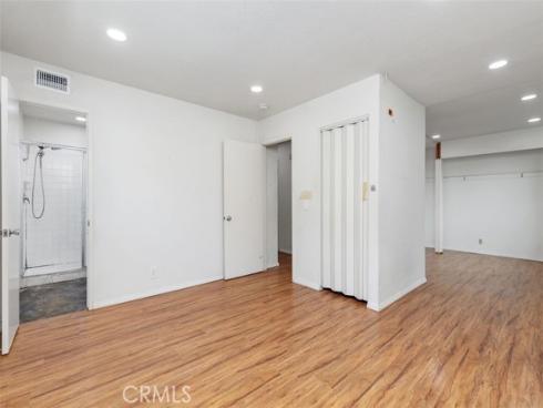 940  Cheyenne  , Costa Mesa, CA