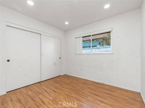 940  Cheyenne  , Costa Mesa, CA