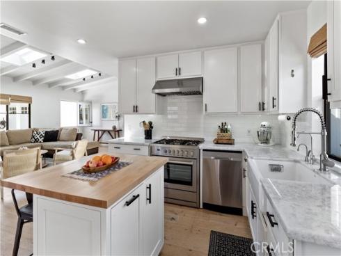 278 Virginia Place, Costa Mesa, CA