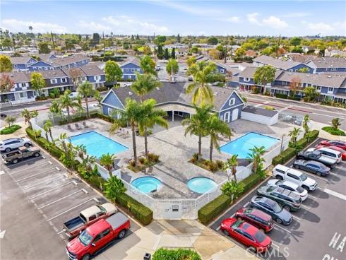 106  Lexington  , Costa Mesa, CA