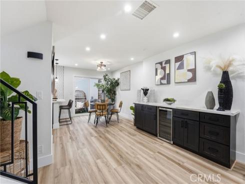 106  Lexington  , Costa Mesa, CA