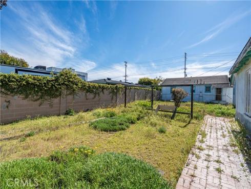 2235  Canyon  , Costa Mesa, CA