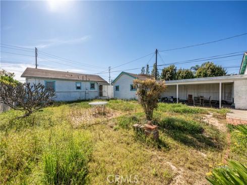 2235  Canyon  , Costa Mesa, CA