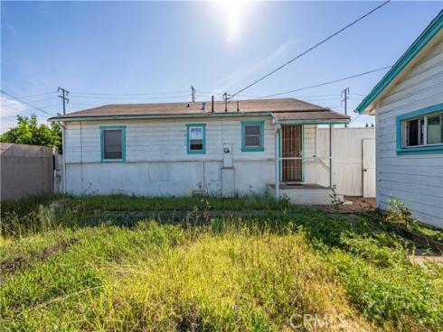 2235  Canyon  , Costa Mesa, CA