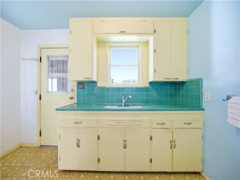 2235  Canyon  , Costa Mesa, CA