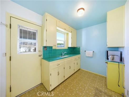 2235  Canyon  , Costa Mesa, CA