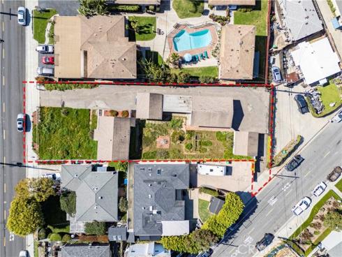 2235  Canyon  , Costa Mesa, CA