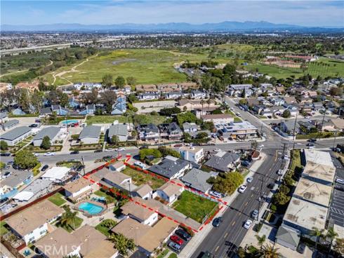 2235  Canyon  , Costa Mesa, CA