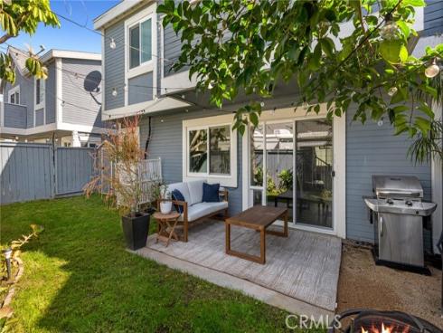 133  Cecil  B  Place, Costa Mesa, CA